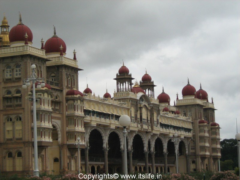mysore images photos pictures. Picture3 – Mysore Palace. The procession consists of tableau, police bands, 
