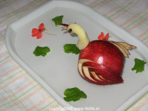 Fruit Carving - Apple Swan