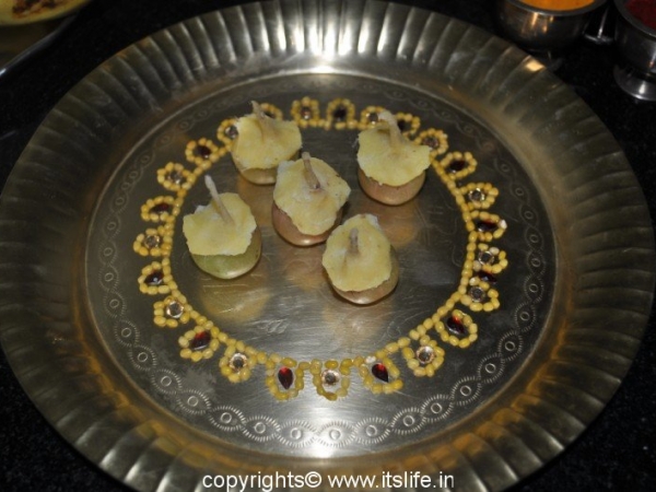 Kundan Arathi Plate
