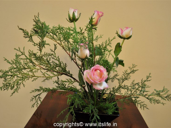 Rose Flower arrangement