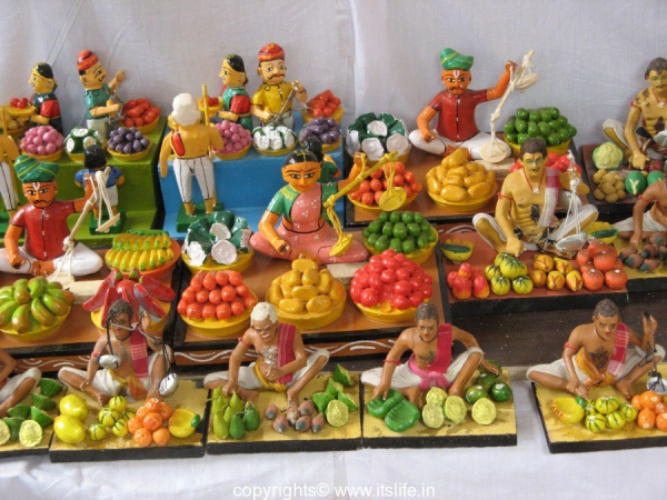 Doll arrangement