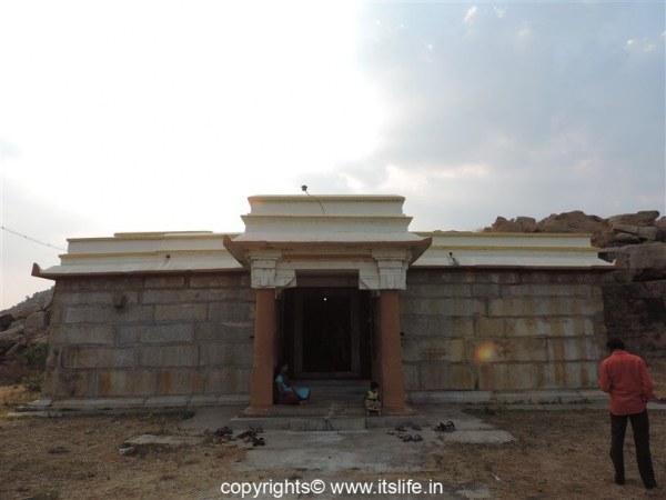 Yoga Narasimha and Saint Ramanujacharya temple, Todanur