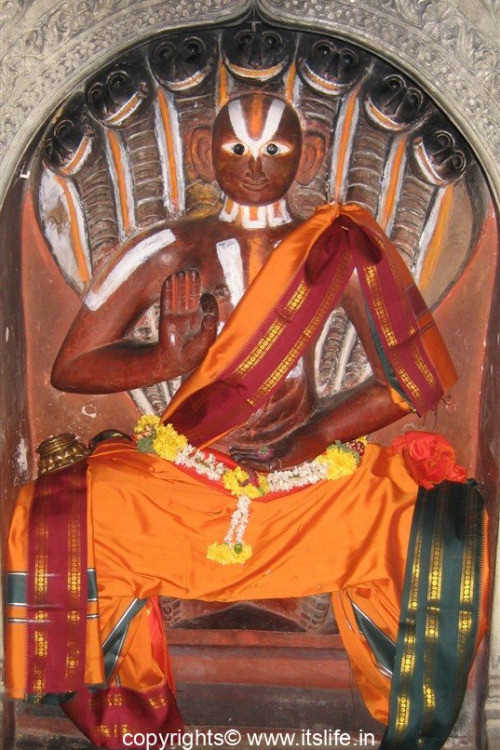 Yoga Narasimha Temple, Todanur