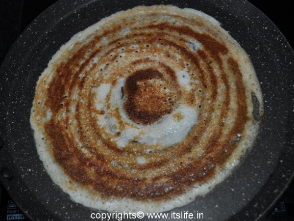 Chitranna Dosa - Pancakes with Lemon Rice