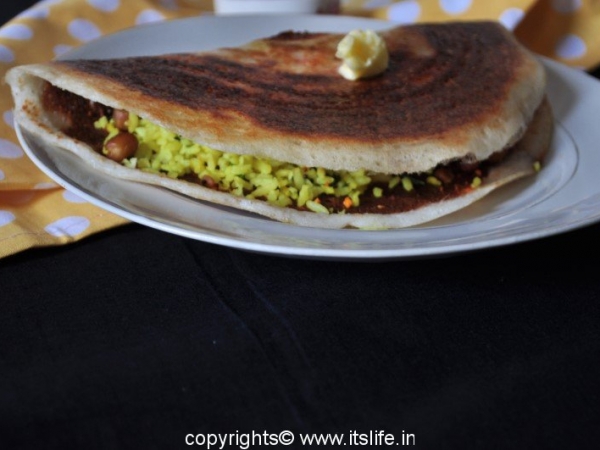 Chitranna Dosa - Pancakes with Lemon Rice