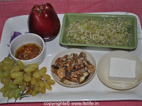 Apple Alfalfa Sprouts Salad