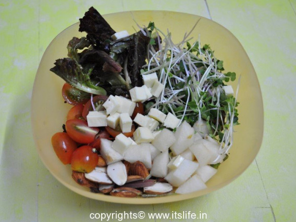 Microgreens Pear Salad Recipe