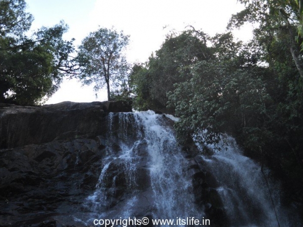 Sirimane Waterfalls