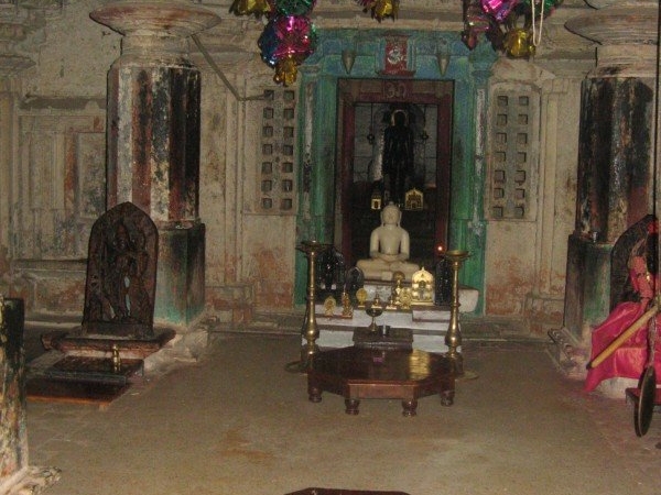 Laxmeshwar Jain Basadi