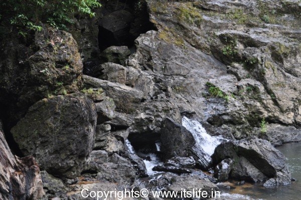 Jogigundi Waterfalls