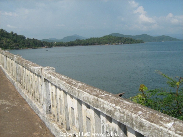 bridge-across-river-kali
