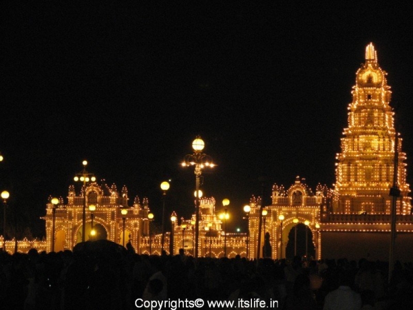 travel-mysore-palace_0.jpg