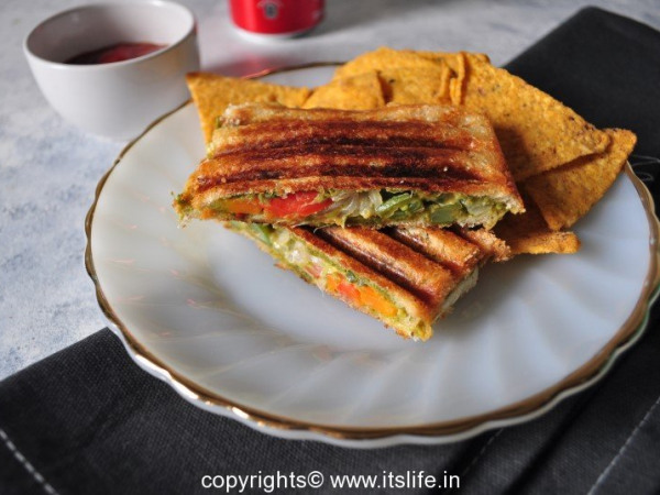 Bombay Grilled Sandwich - Mumbai Grilled Sandwich - Street Food | Itslife.in
