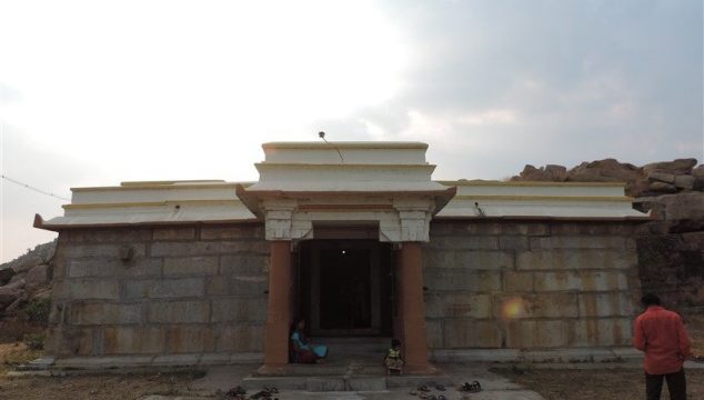Yoga Narasimha Temple, Todanur